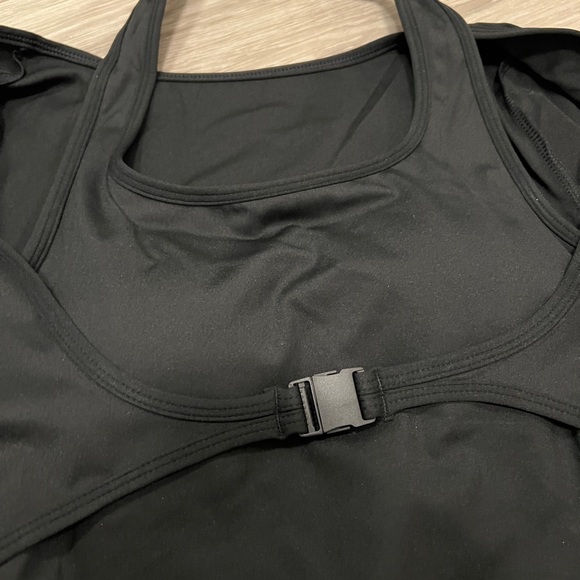 New long sleeve active wear top - Picture 7 of 8